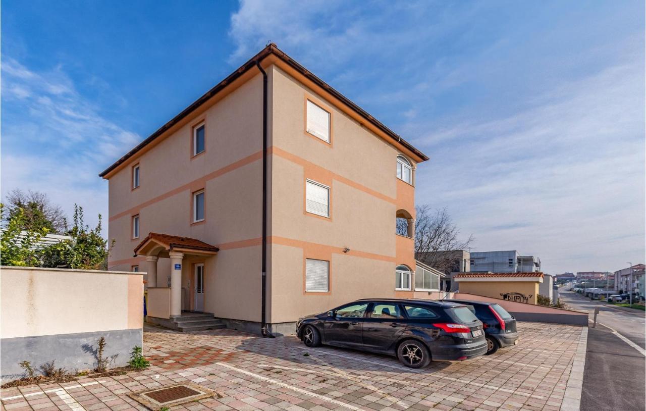 Lovely Apartment In Medulin With Kitchen Esterno foto